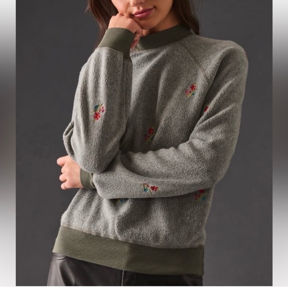 T.La Tops - Anthropologie Top 🍒🍒